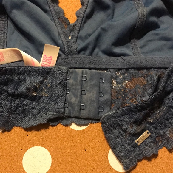 Victoria’s Secret PINK Halter Bralette - Picture 3 of 4